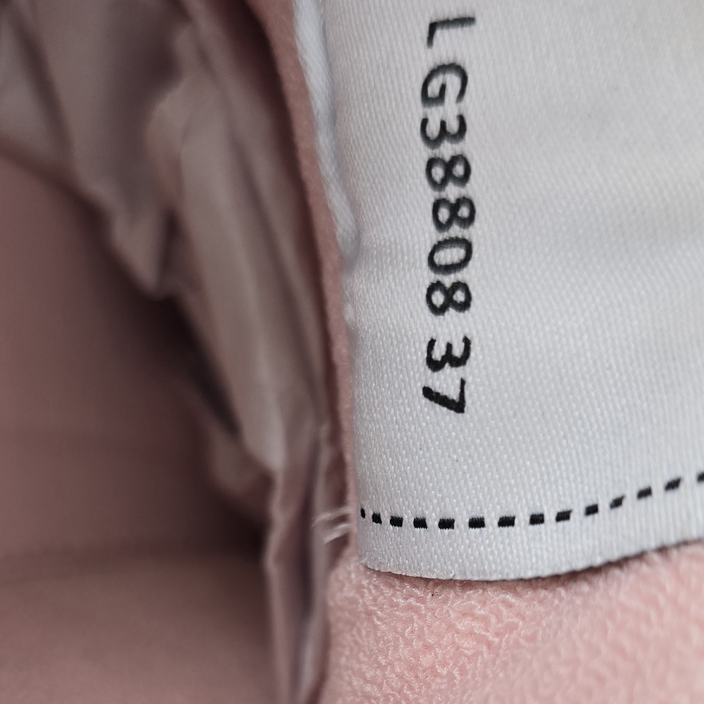 CHANEL White and Pink Women's Sneakers - Picture 5 of 10